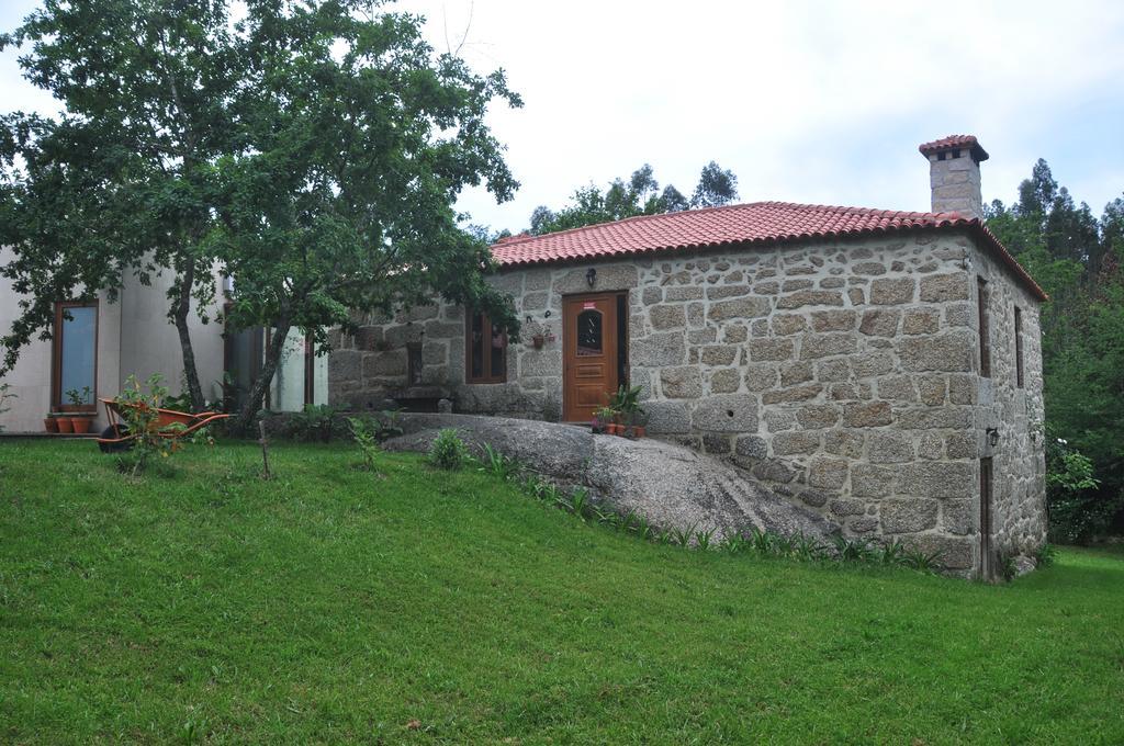 Casas Vale Martinho Bed & Breakfast Santa Comba Dao Exterior photo